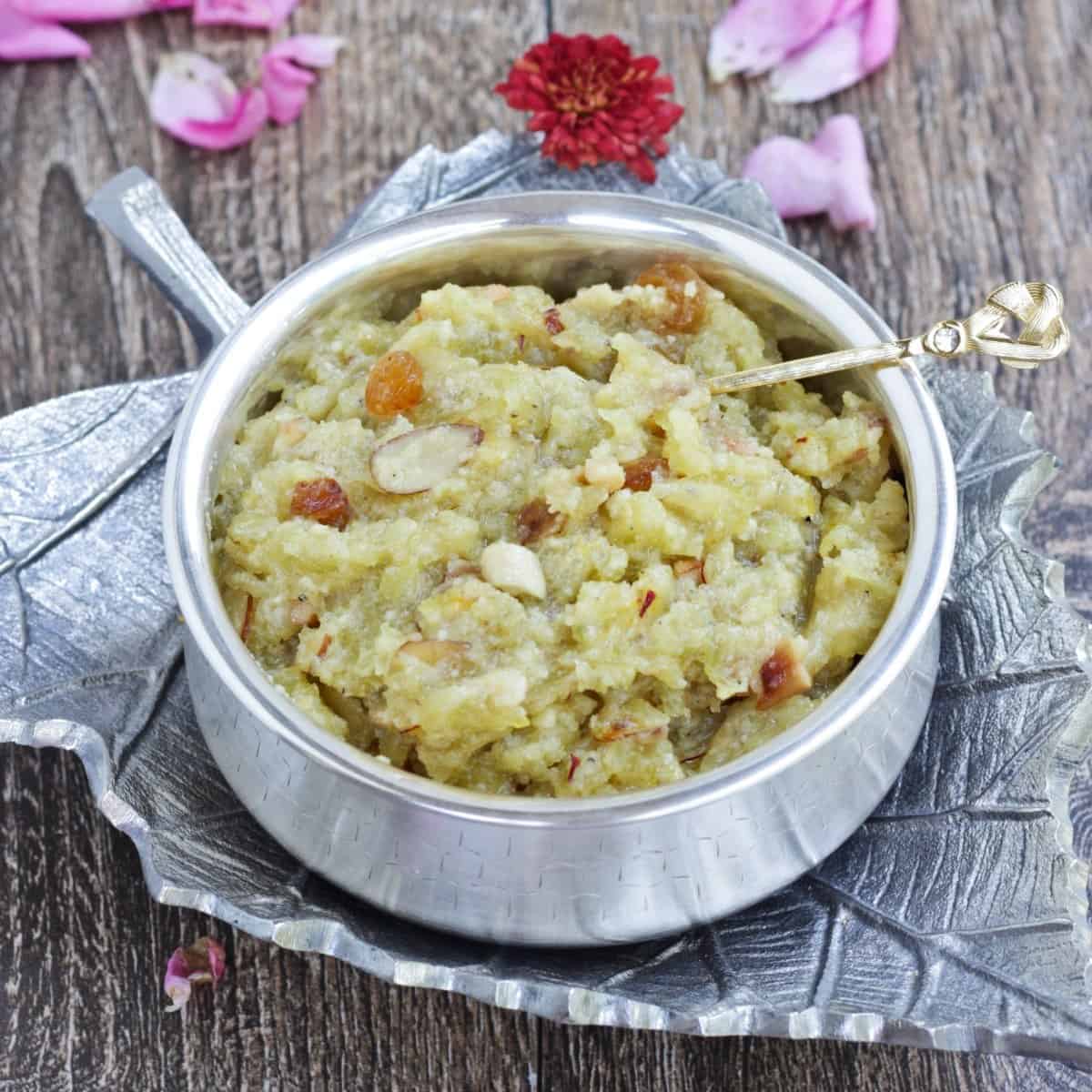 Lauki / Dudhi halwa served in a silver bowl