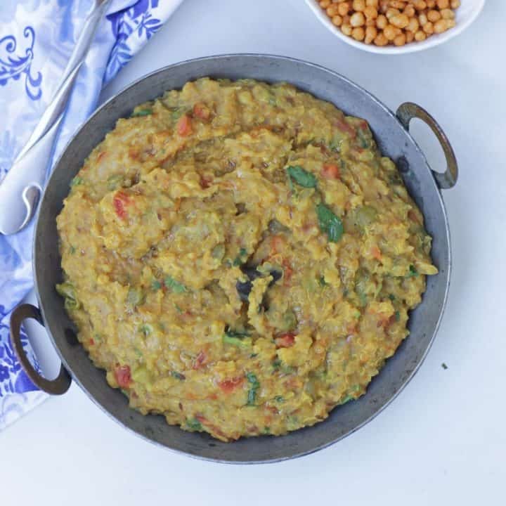 quinoa khichdi hero image.